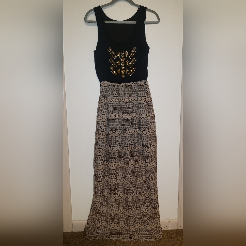 Studio Y Sz M Boho Sleeveless Maxi Dress Sheer Skirt Black Gold Tan Colors